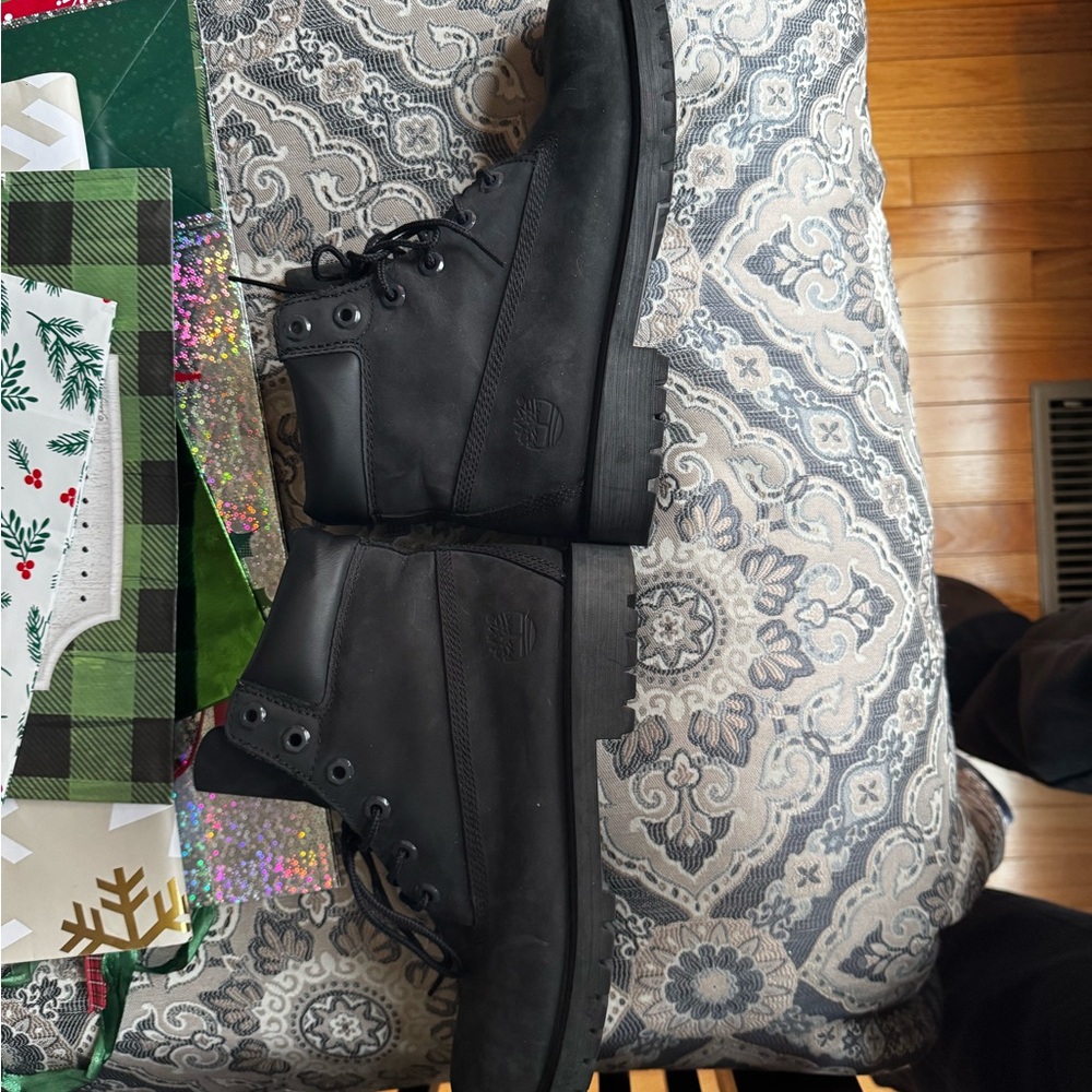 Black Timber Boots - image 5